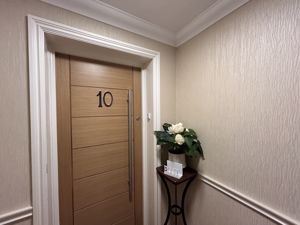 Photo 18- click for photo gallery